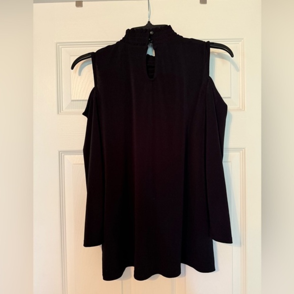Adrianna Papell Black Sleeveless Cut Out Blouse